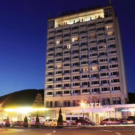 Grand Hotel Ceahlau Piatra Neamţ エクステリア 写真