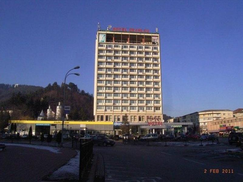 Grand Hotel Ceahlau Piatra Neamţ エクステリア 写真