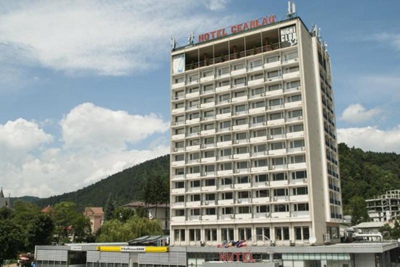 Grand Hotel Ceahlau Piatra Neamţ エクステリア 写真