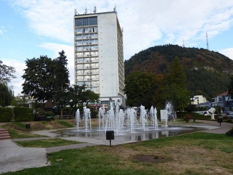 Grand Hotel Ceahlau Piatra Neamţ エクステリア 写真